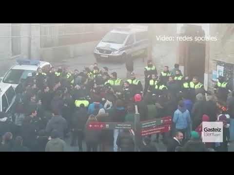 Cinco detenidos tras el cierre del Gaztetxe por parte de la Policía