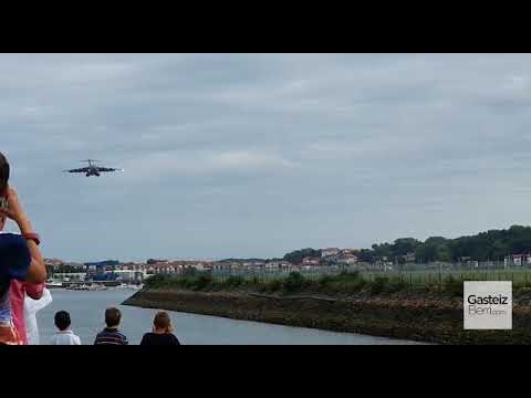 Cumbre G7 | Así ha sido la llegada del ejército de EEUU al aeropuerto de Hondarribia
