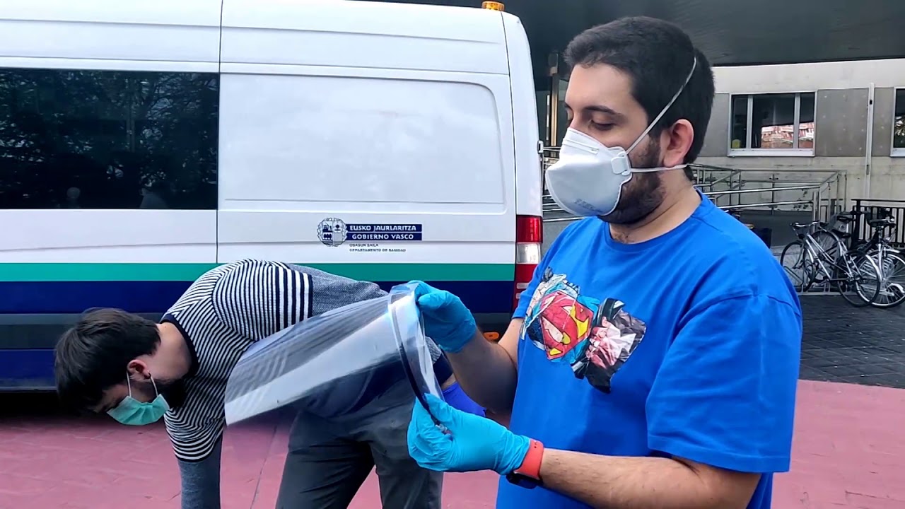 Primera entrega de Viseras en Txagorritxu