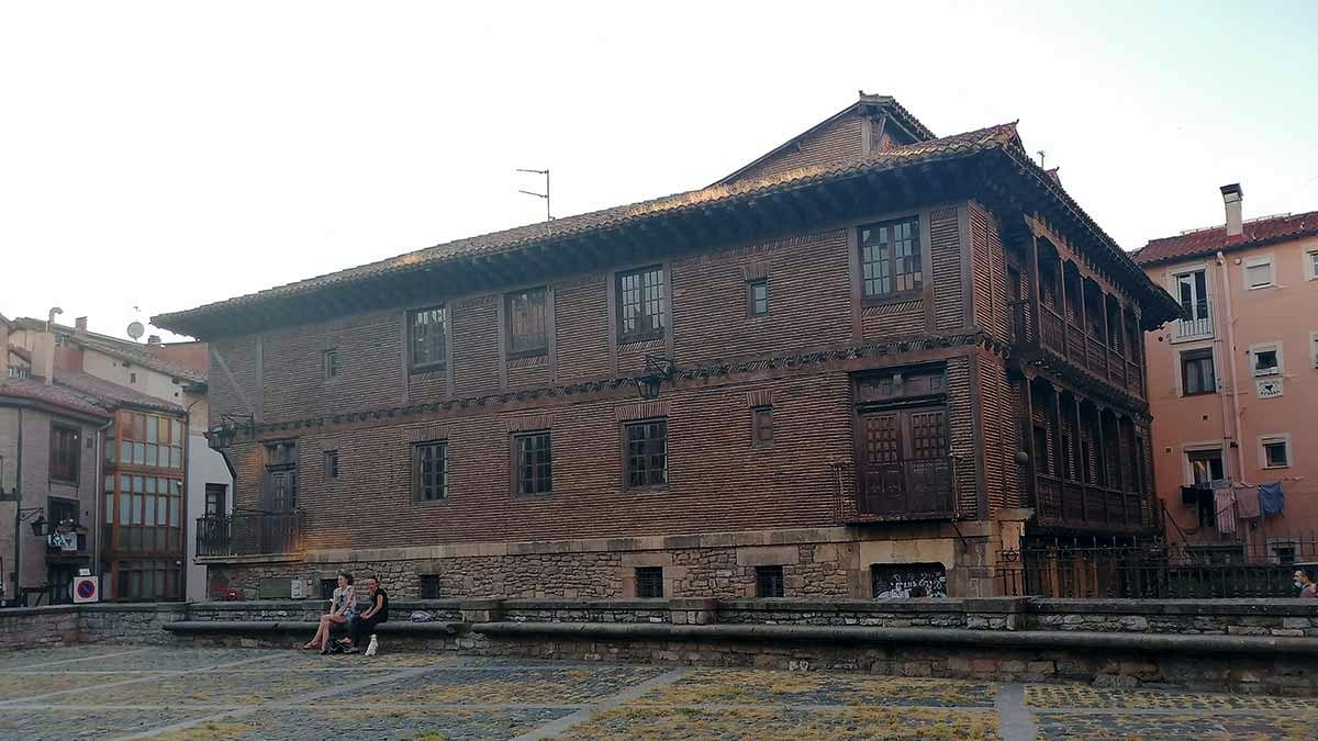 casa-palacio armera de los Gobeo y Landazuri-Guevara