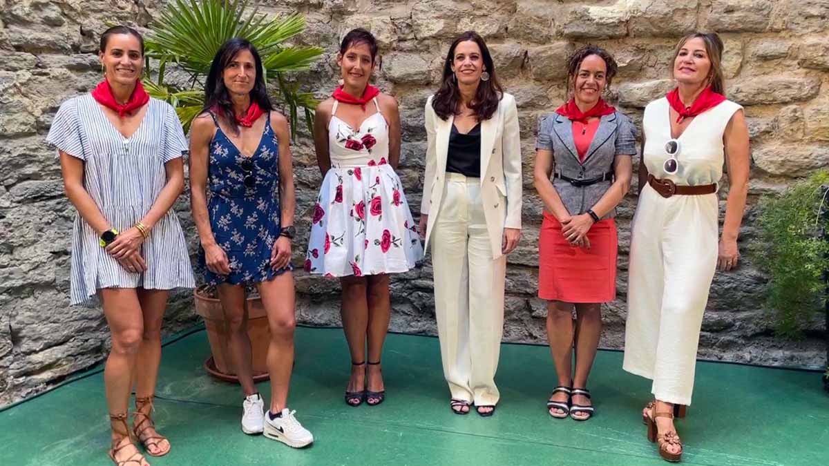 LA BLANCA 2022 TXUPINAZO