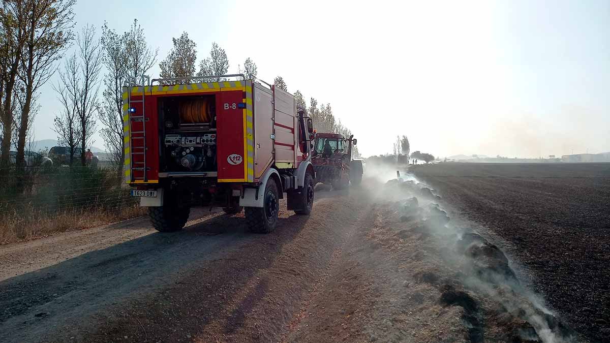 INCENDIO TREN AGURAIN BOMBEROS