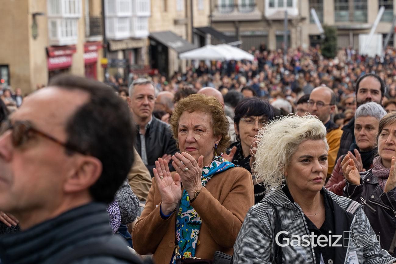 Manifestacion-Contra-el-desmantelamiento-de-Osakidetza-Vitoria1-2-15