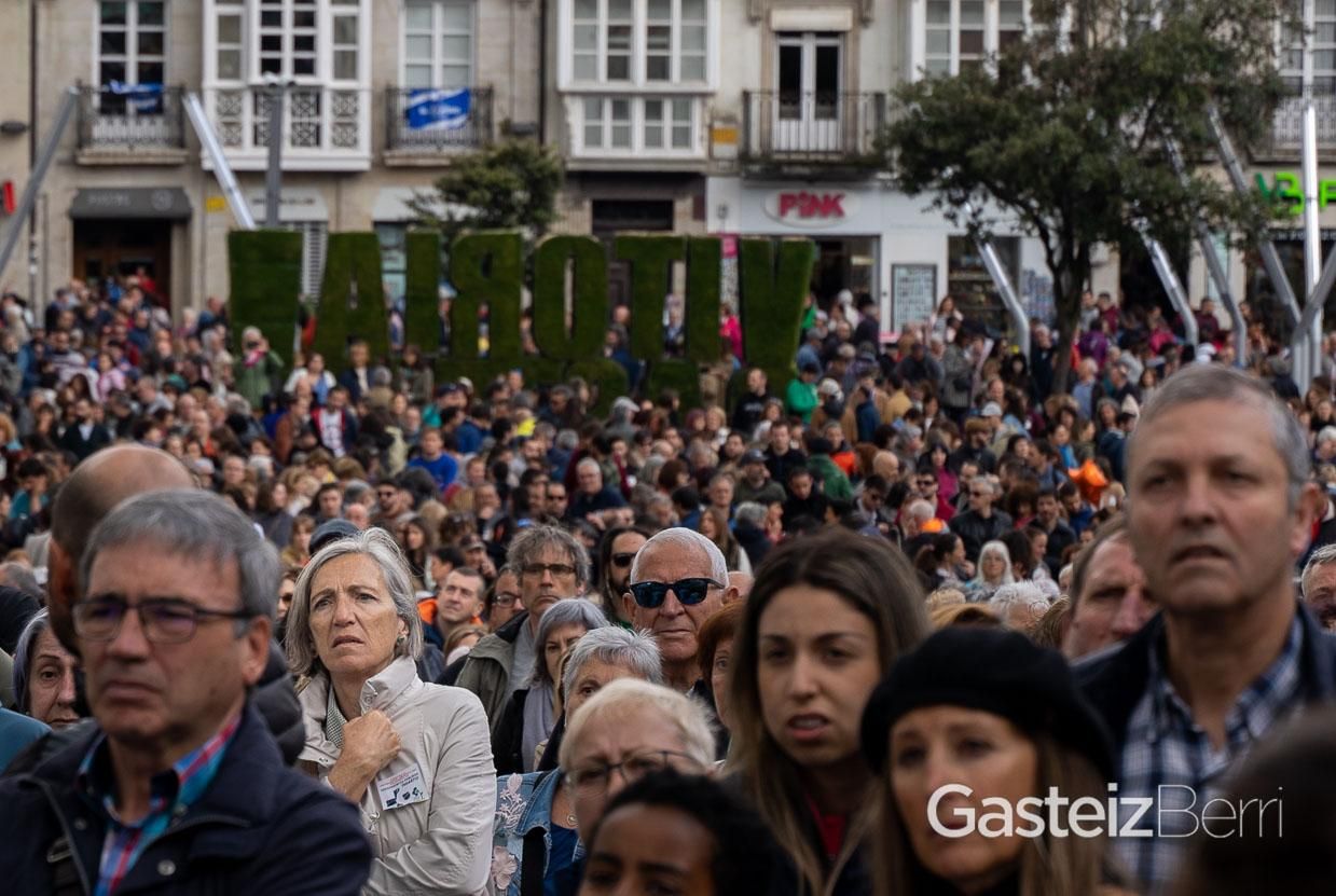 Manifestacion-Contra-el-desmantelamiento-de-Osakidetza-Vitoria9-19