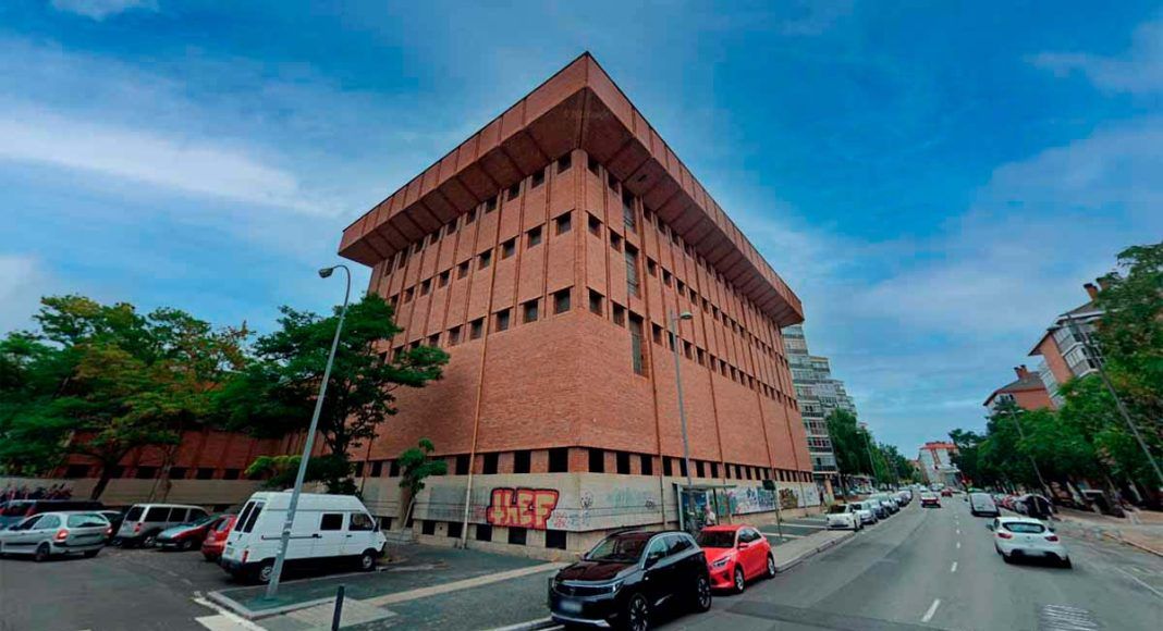 Edificio de Telefónica en Zaramaga | internet al Casco Viejo