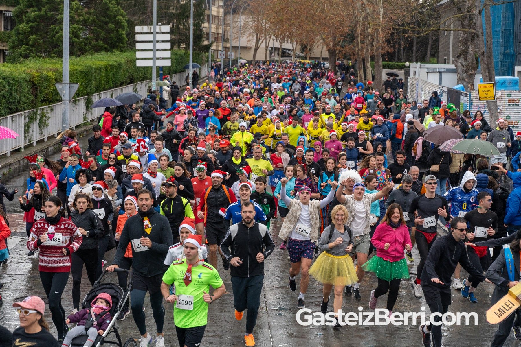 SAN SILVESTRE 2023 Vitoria-Gasteiz 159 foto tomada a las 12h37_ (Personalizado)