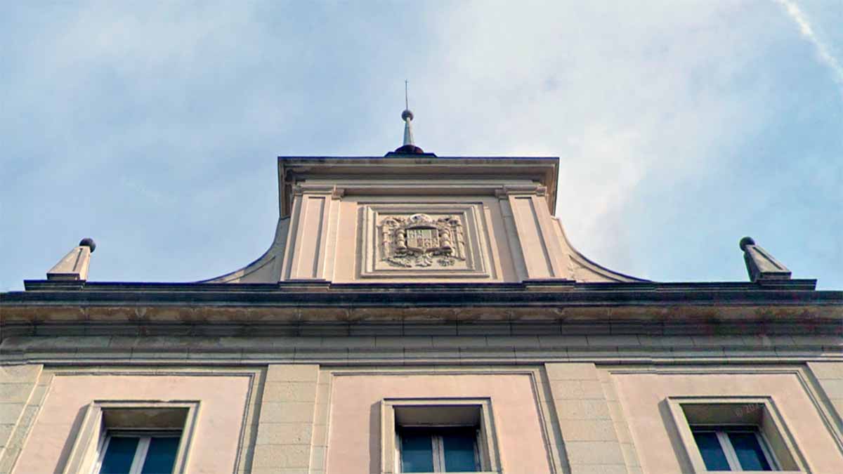 escudo franquista vitoria