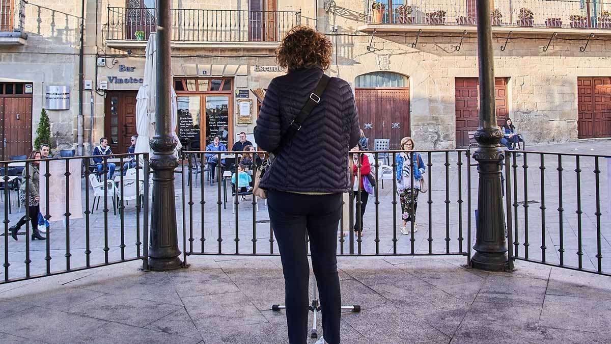 poetas en mayo