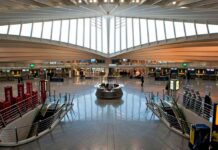 Interior aeropuerto de Bilbao