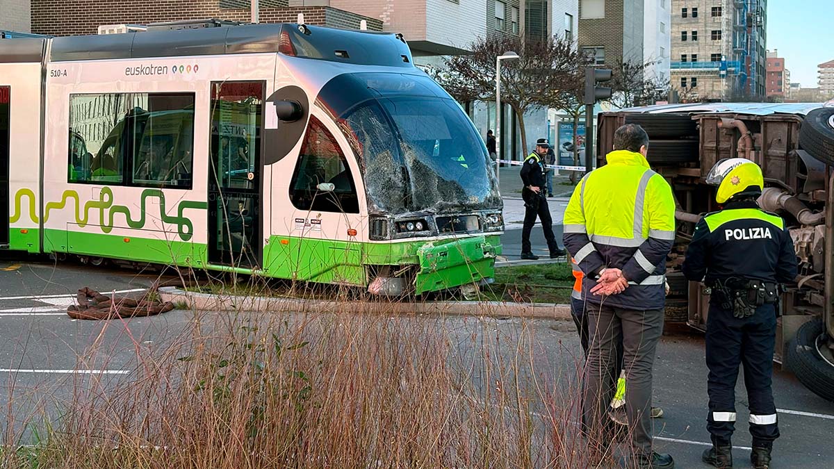 accidente tranvia salburua 3-2
