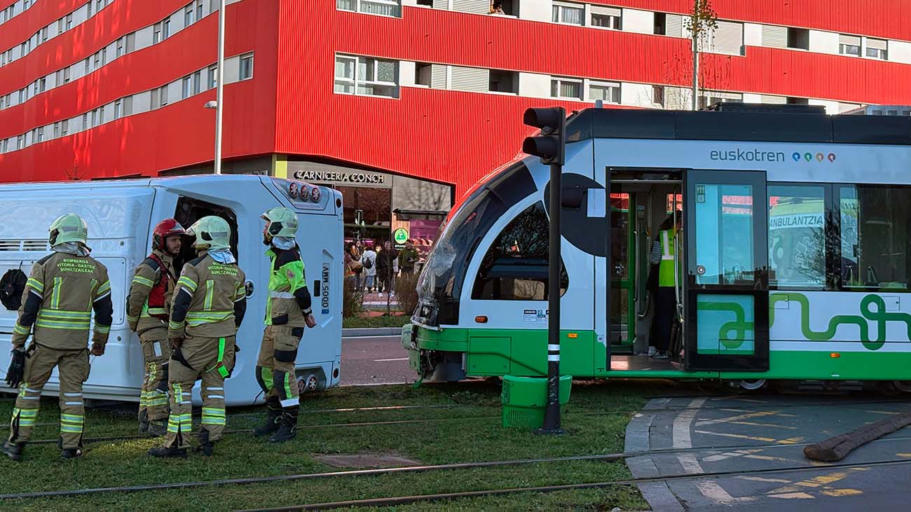 accidente tranvia salburua
