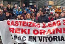 Concentración de la plataforma Osasun Plublikoa de este jueves | Imagen: Alex García