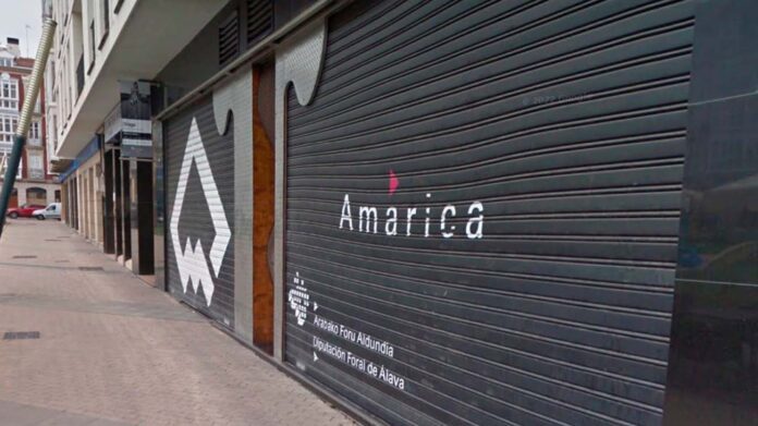 Exterior de la Sala Amárica