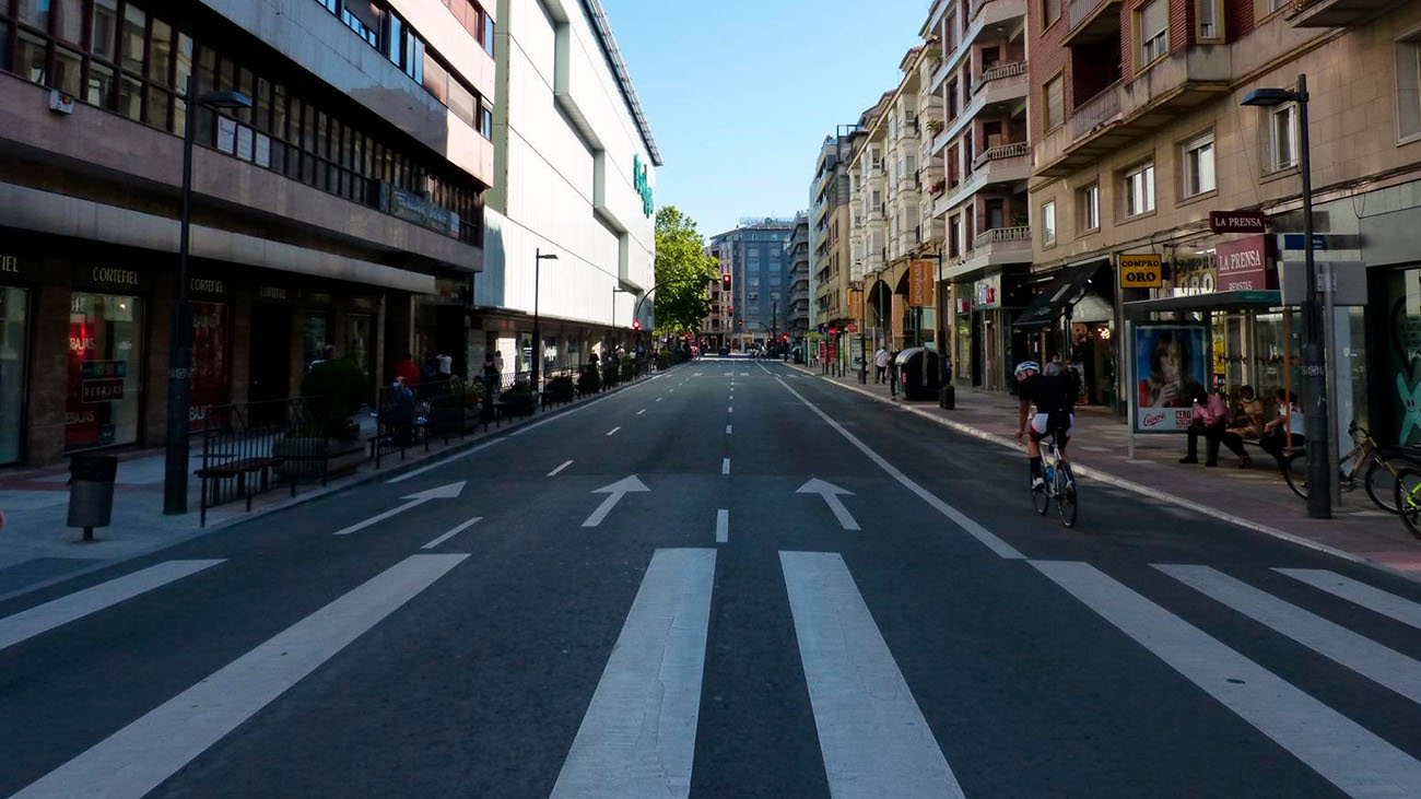 CALLE PAZ La Calle Paz, sin coches, fotografía de Alex García