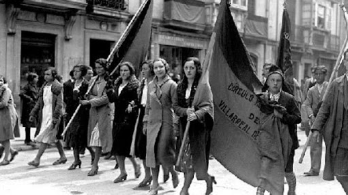 Un grupo de mujeres durante la proclamación de la Segunda República en Vitoria Un grupo de mujeres durante la proclamación de la Segunda República en Vitoria