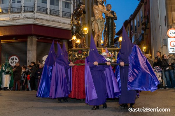 PROCESION VIERNES SANTO 2025 VITORIA-GASTEIZ-21 procesion viernes santo 2025 vitoria gasteiz 21