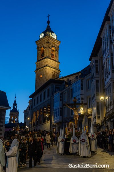 PROCESION VIERNES SANTO 2025 VITORIA-GASTEIZ-28 procesion viernes santo 2025 vitoria gasteiz 28