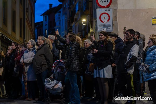 PROCESION VIERNES SANTO 2025 VITORIA-GASTEIZ-34 procesion viernes santo 2025 vitoria gasteiz 34
