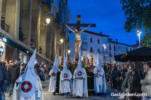 PROCESION VIERNES SANTO 2025 VITORIA-GASTEIZ-37 procesion viernes santo 2025 vitoria gasteiz 37