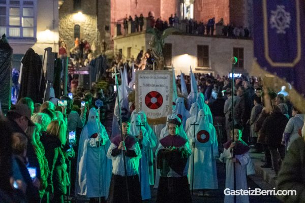 PROCESION VIERNES SANTO 2025 VITORIA-GASTEIZ-48 procesion viernes santo 2025 vitoria gasteiz 48