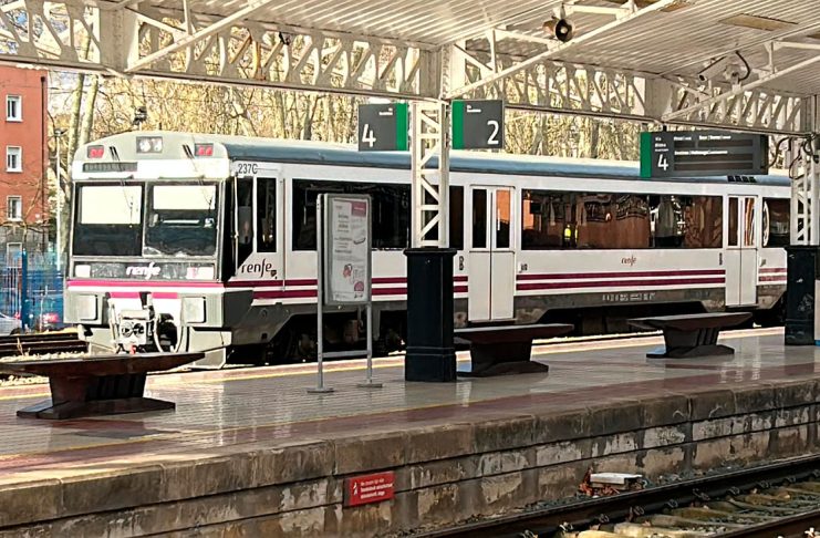 Un tren en la estación de Vitoria