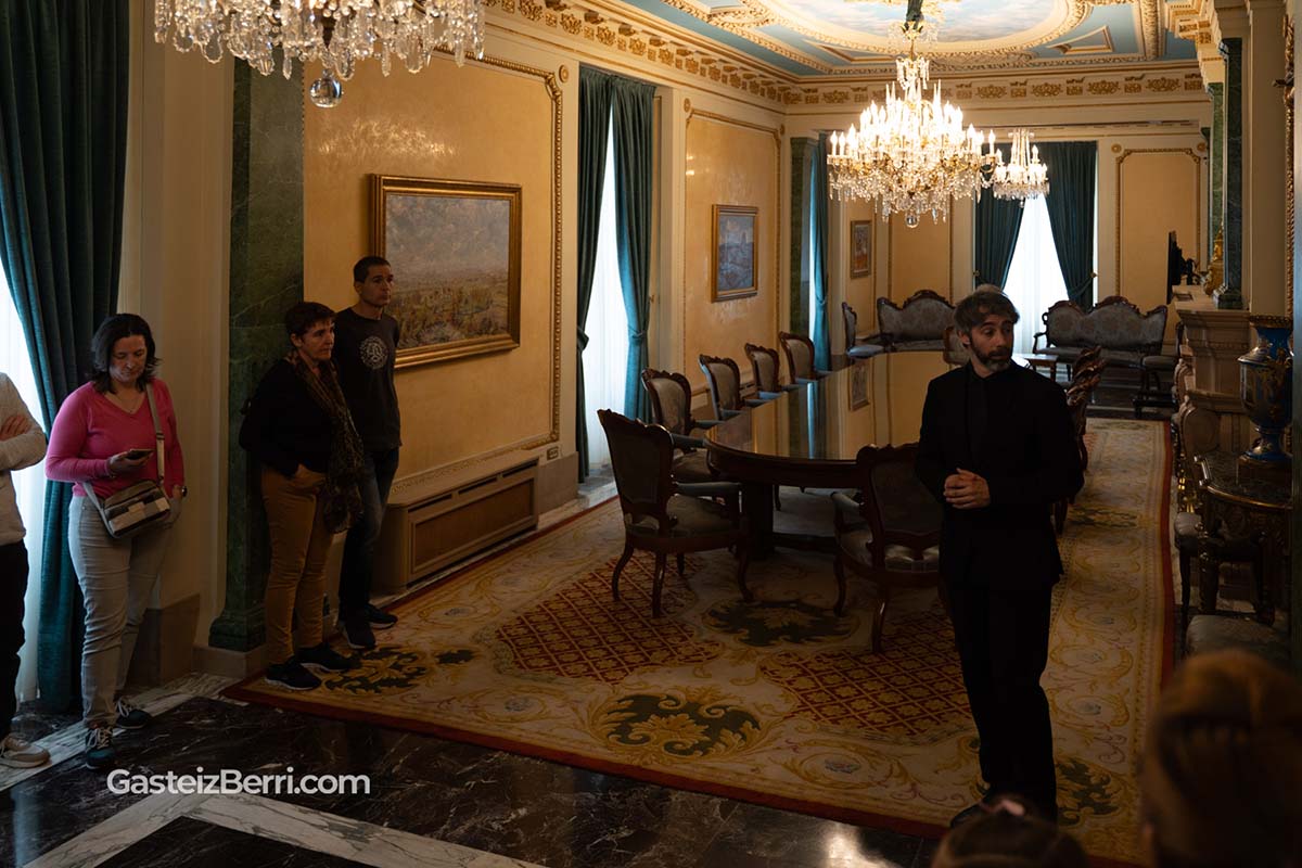 Visita guiada al Palacio de la Provincia | Imagen: Alex García
