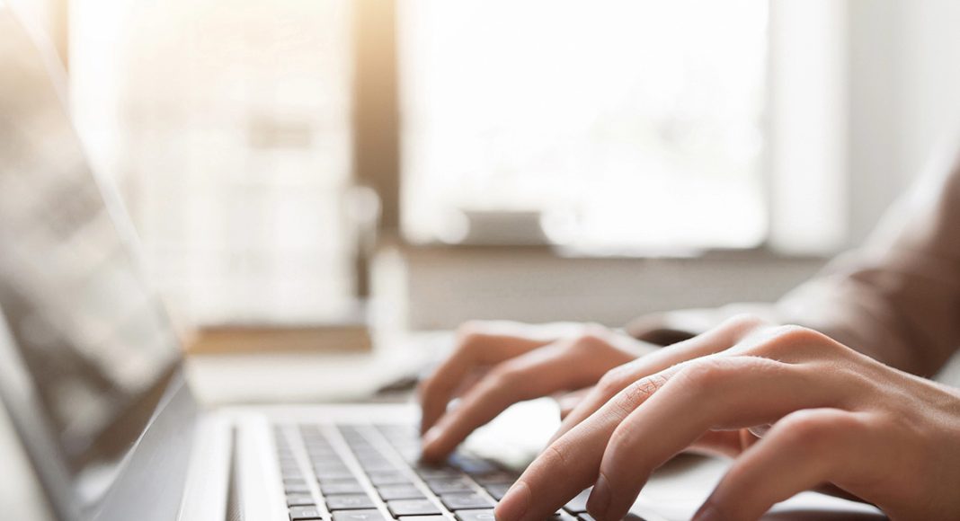 carta de una estudiante al gobierno vasco departamento de educacion foto de depositphotos