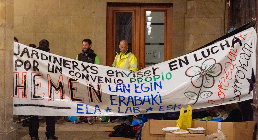 huelga enviser trabajadores acampada pleno ayuntamiento 1 2