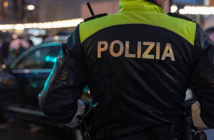 agente de la policia local sin relación con la noticia foto de alex garcia para gasteizberri