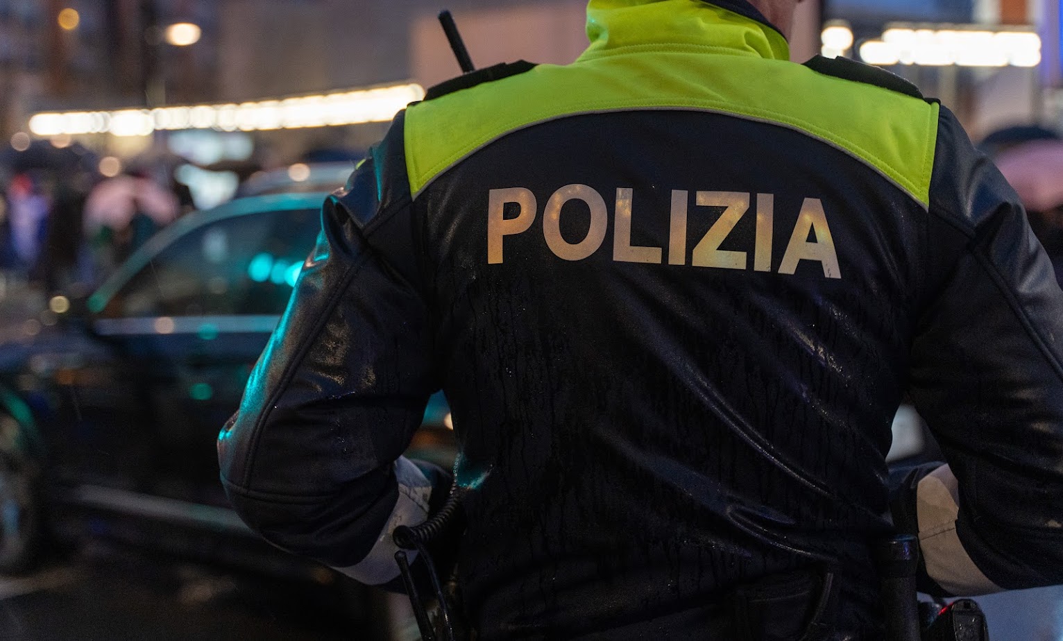 agente de la policia local sin relación con la noticia foto de alex garcia para gasteizberri