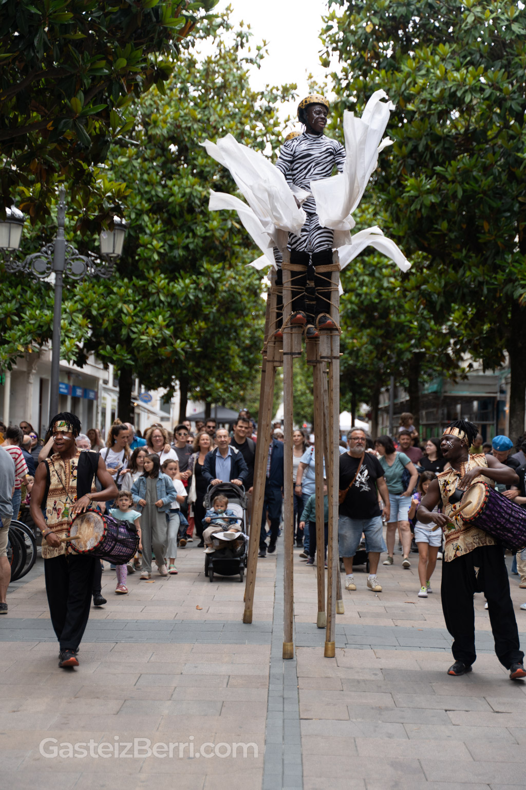 Galería de fotos de KaldeArte 2025 en Vitoria-Gasteiz 16 kaldearte 2025 17