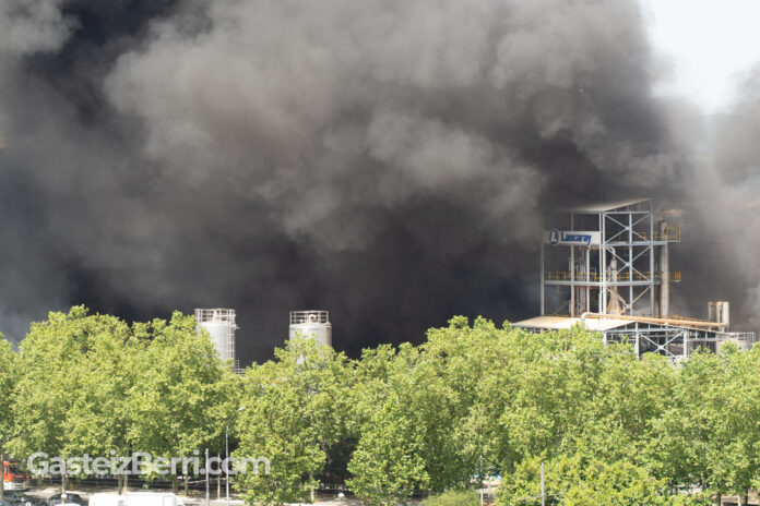 incendio lascaray lea vitoria (1 of 2)