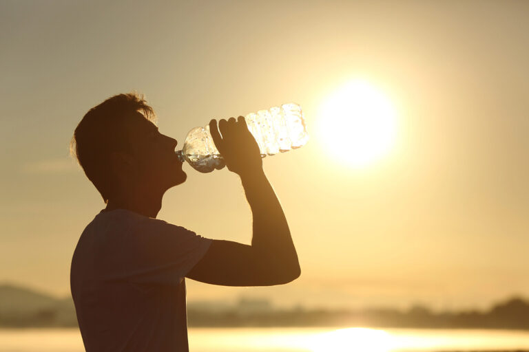 Vitoria afronta calor de verano en mayo sin refugios climáticos activos
