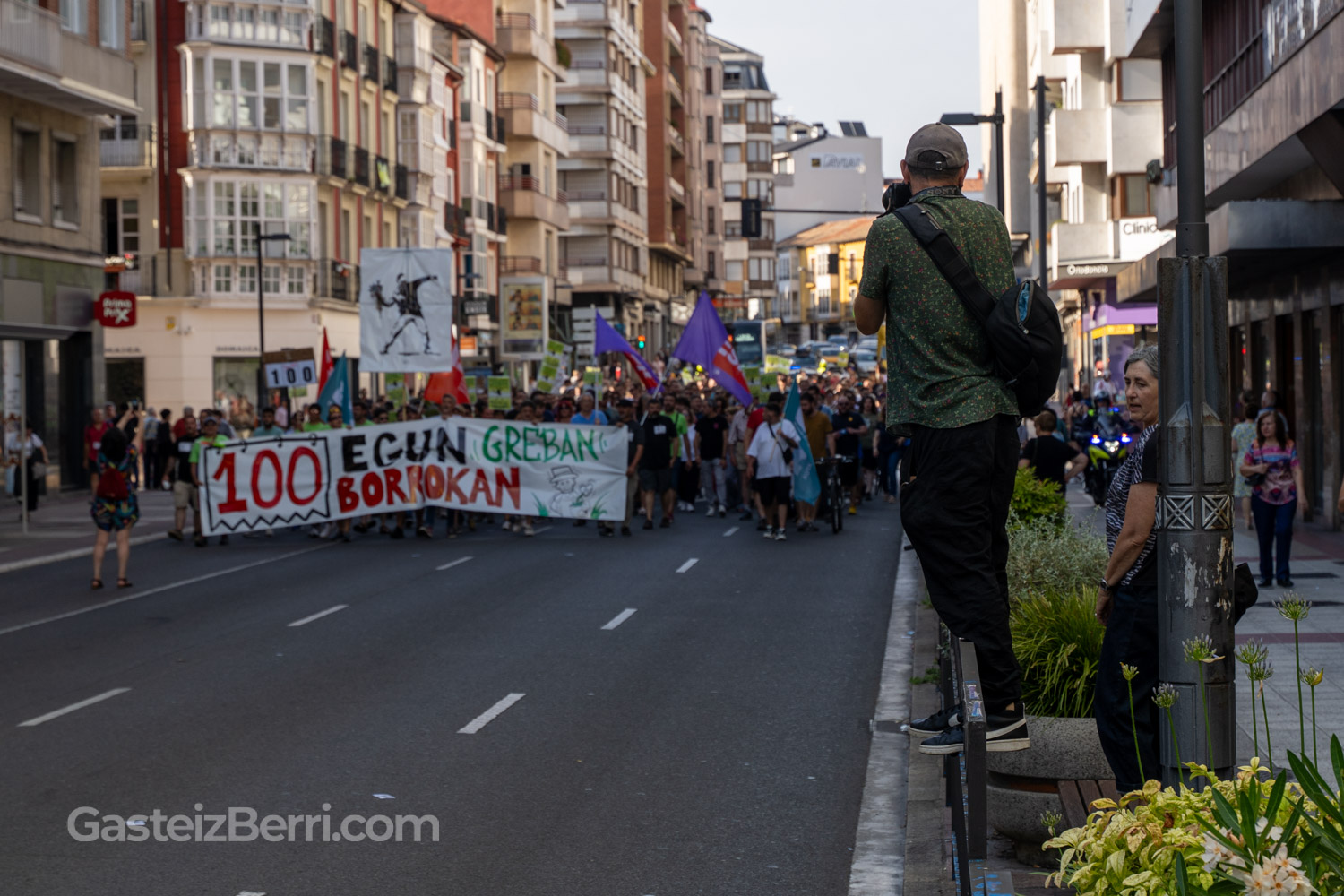 huelga jardineros vitoria-gasteiz 100 dias manifestacion enviser-18