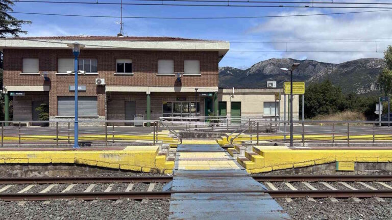 Las fiestas de la Blanca estrenarán trenes nocturnos entre Vitoria, la Llanada, Miranda y Alsasua