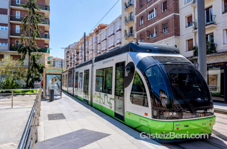 tranvia vitoria durante el gran apagon de 2025