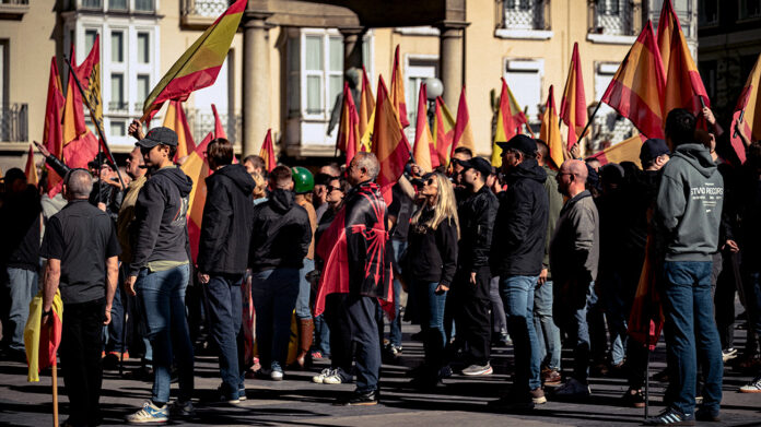 Concentración de Falange en Vitoria el pasado 12 de octubre | Imagen: Mikel Bejarano