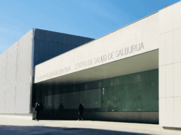 Salburuak osasun arreta euskaraz nahi du ambulatorio salburua