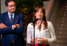 Maider Etxebarria durante un acto en la Cumbre Global de la Alianza para el Gobierno Abierto celebrada en Vitoria-Gasteiz.