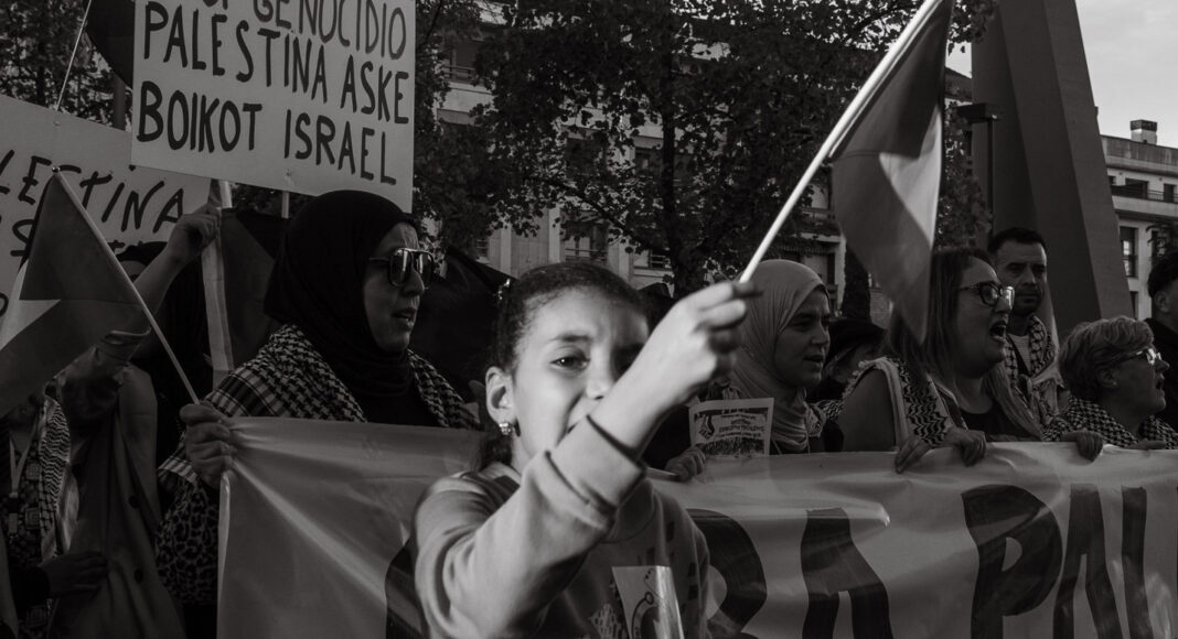 Manifestación de este jueves contra detención de la flotilla en Vitoria | Imagen: Alex García