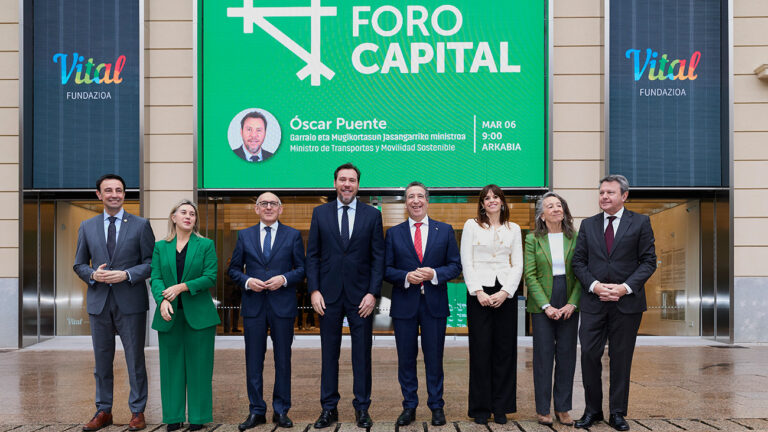 Puente ve difícil que Foronda supere su récord de pasajeros y sitúa en «tres o cuatro años» el final de la obra de la ‘Y vasca’