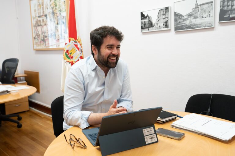 García Calvo: “Etxebarria llegó a la alcaldía sin un proyecto y sin un modelo de ciudad”