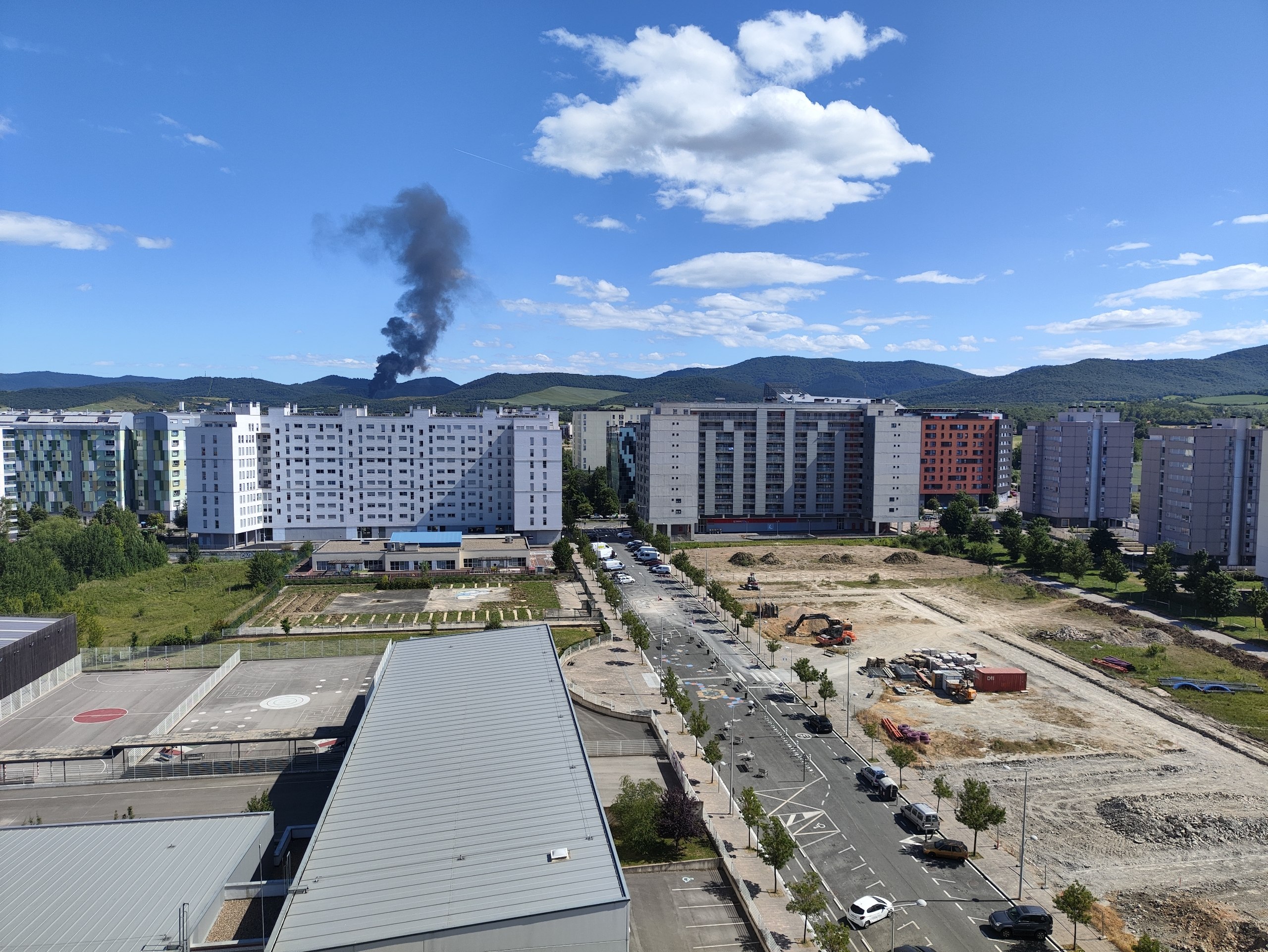 El incendio visto desde diferentes puntos de la ciudad